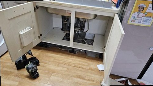 사상구 누수탐지 학장동 아파트 7층 주방 벽면 시공 후기 사진