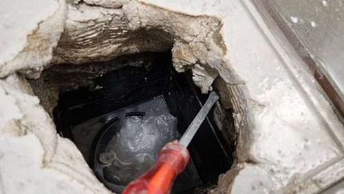 기장군 누수탐지 동부리 상가 2층 화장실 위 천장 시공 후기 사진