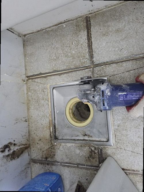 누수탐지 점검 결과를 정리한 문서와 배관 도면