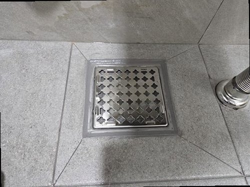 누수탐지 초량동 누수탐지 미루면 벽면 곰팡이 번지는 아파트 화장실