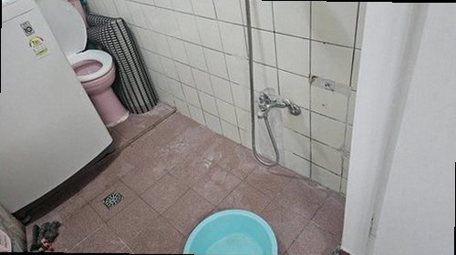 누수탐지 천장 누수 흔적과 배관 구조를 확인하는 현장
