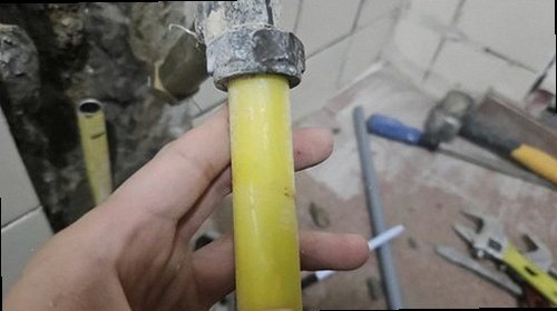 누수탐지 가스 탐지와 청음 탐지를 함께 진행하는 배관 누수 점검
