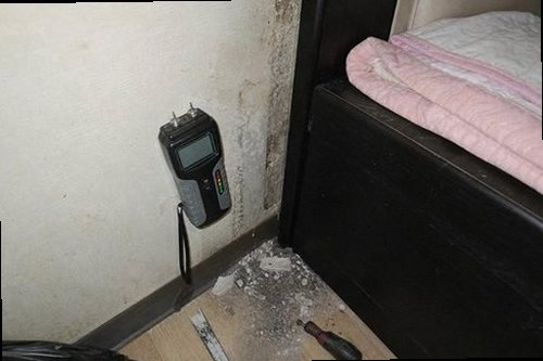 이천 누수탐지 천장과 벽면에 번진 물자국 및 수분 측정 과정