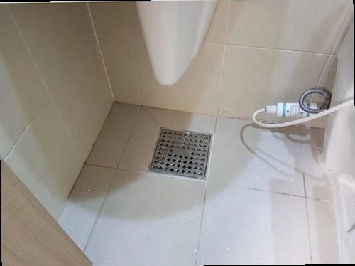 원미구 누수탐지 수도계량기와 보일러 배관 상태를 확인하는 모습