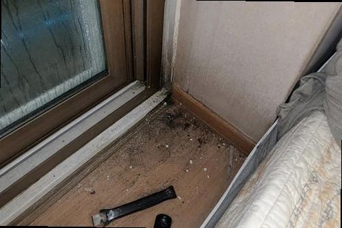누수탐지 누수 보수 후 압력과 건조 상태를 확인하는 현장