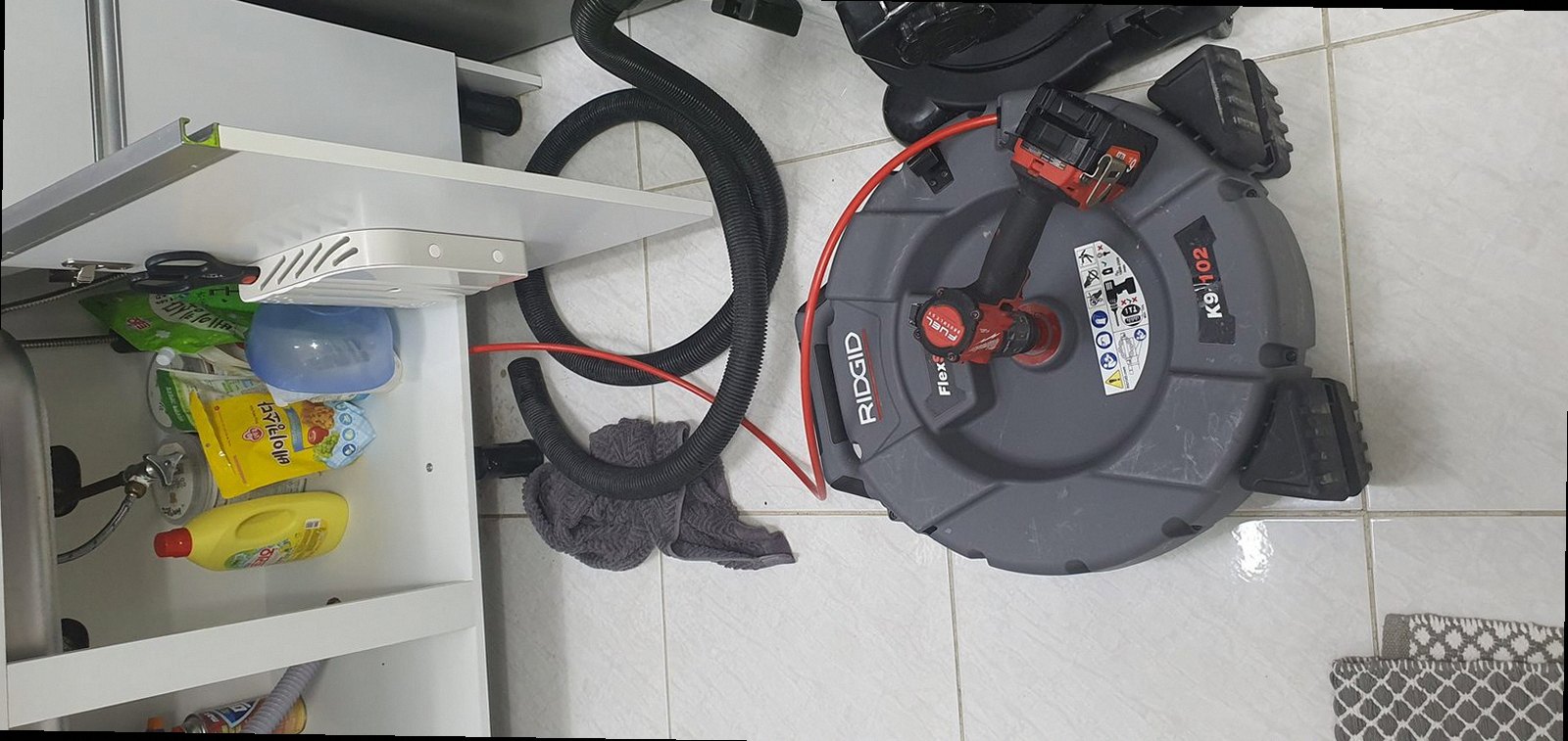 광주 하수구막힘 배수 상태를 확인하는 현장 점검 장면