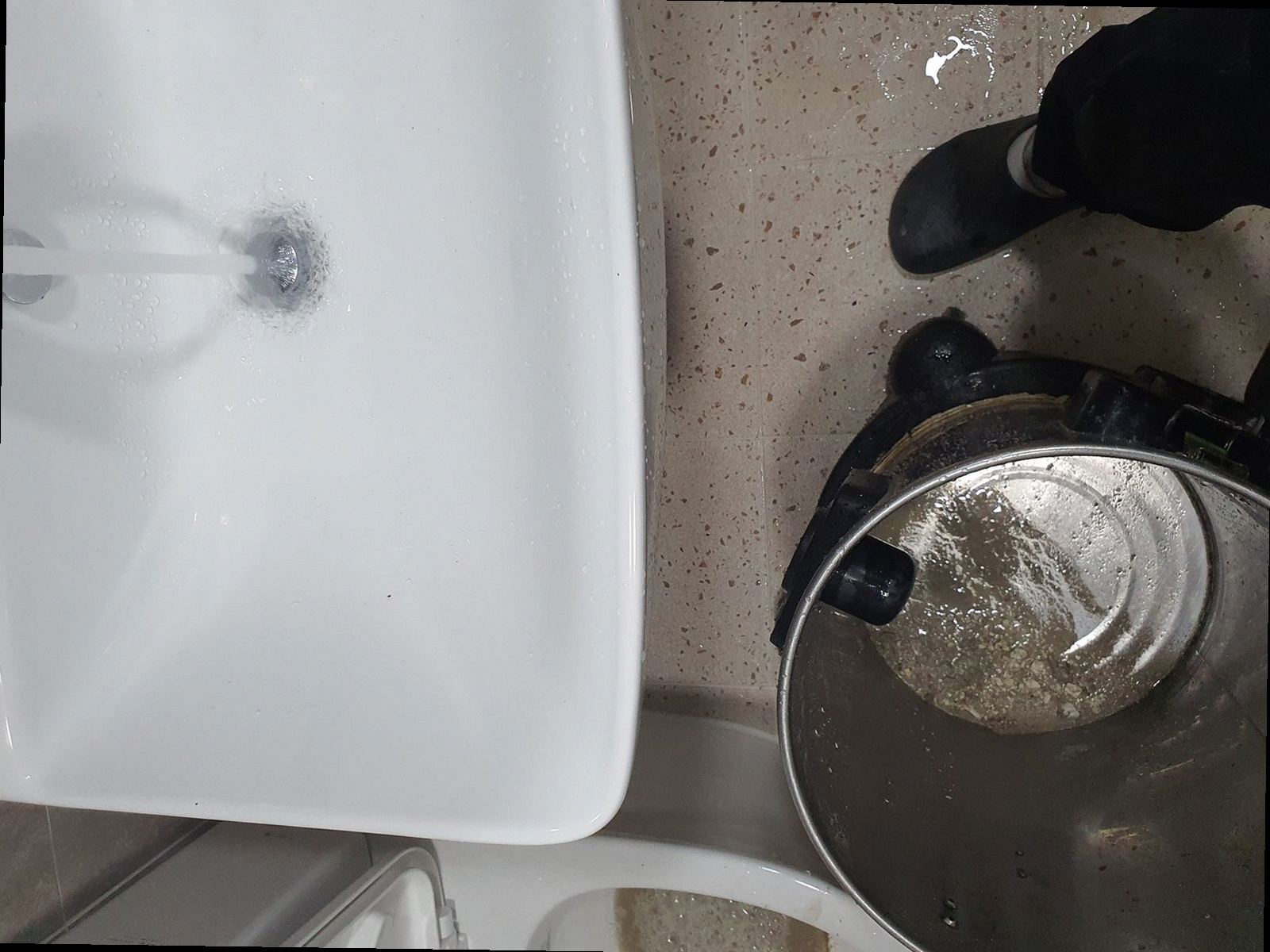 하수구막힘 오산시 궐동 하수구막힘 빌라 정화조 청소 배관 세척과 교체 비교