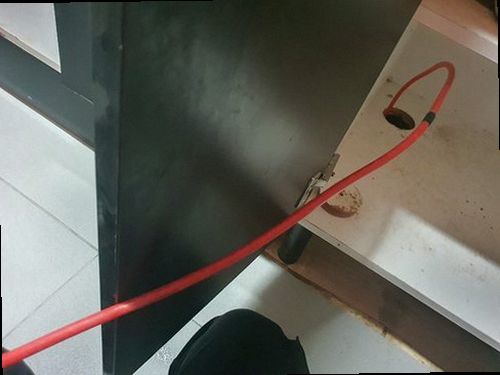 하수구막힘 고압 세척 장비로 배관 내부를 관리하는 작업