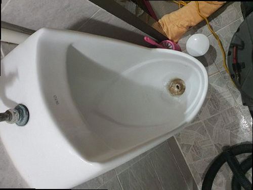 하수구막힘 배관 내부 상태를 점검하는 내시경 카메라 장비